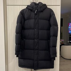 Aritzia Super Puff MID